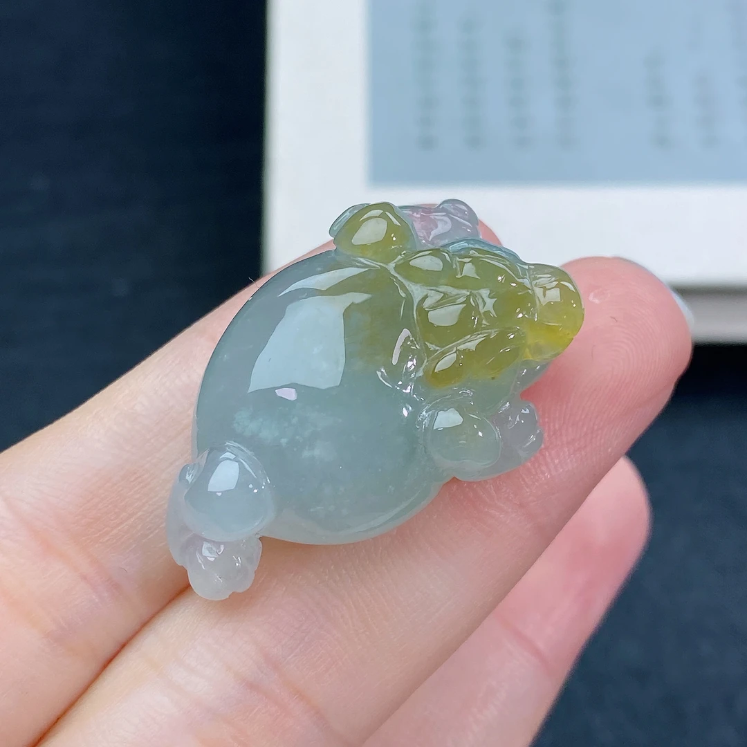 缅甸天然A货翡翠冰润黄翡三足金蟾吊坠