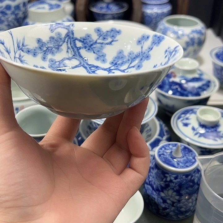 微瑕柴窑工笔松竹梅壶承
