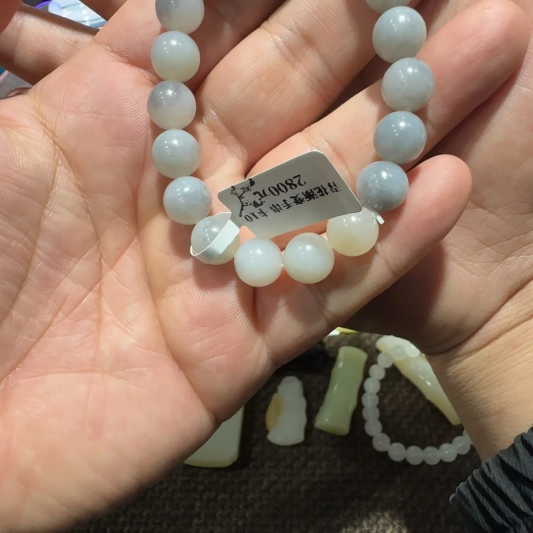 最***仔和田玉（糖玉）未镶嵌颈饰