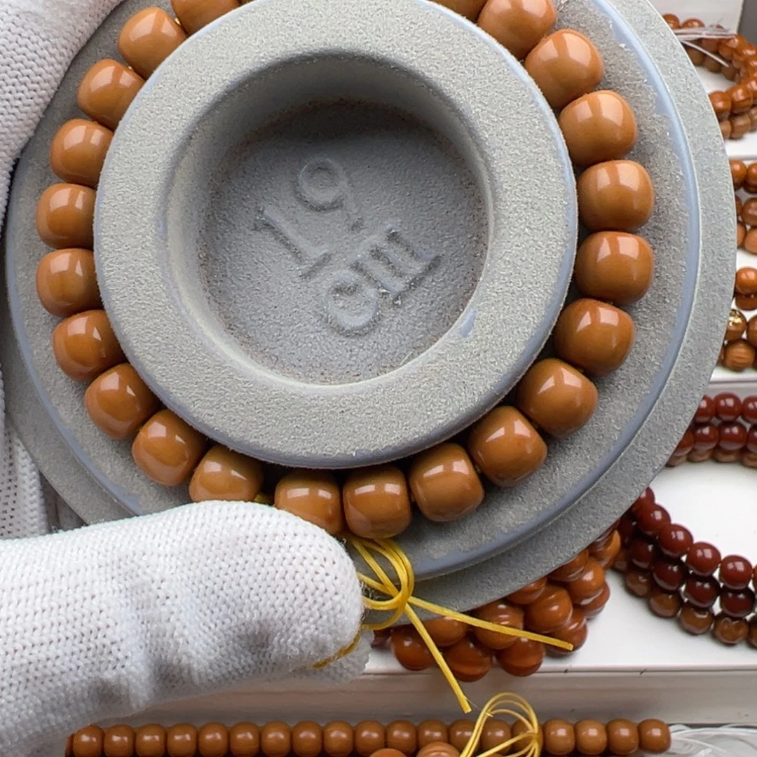 朝***缝吊坠猴头核桃小老行