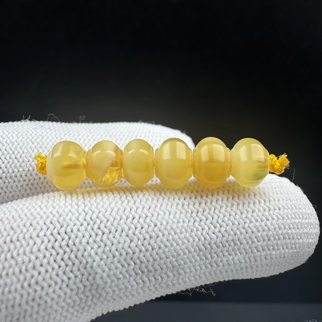 K4088天然原矿蜜蜡 隔珠8.4mm支持复检假一罚十