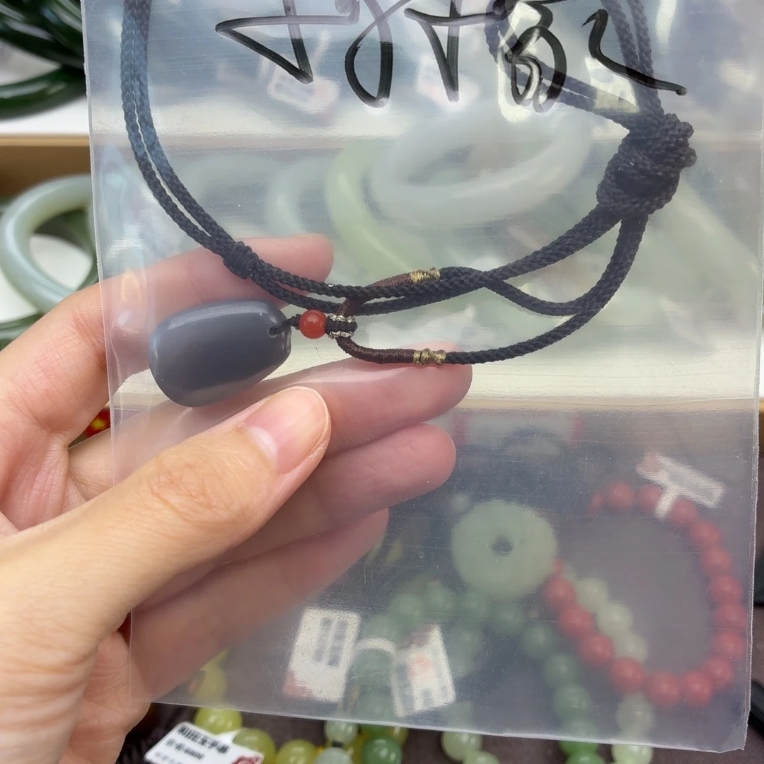 柠***檬南红玛瑙未镶嵌手链