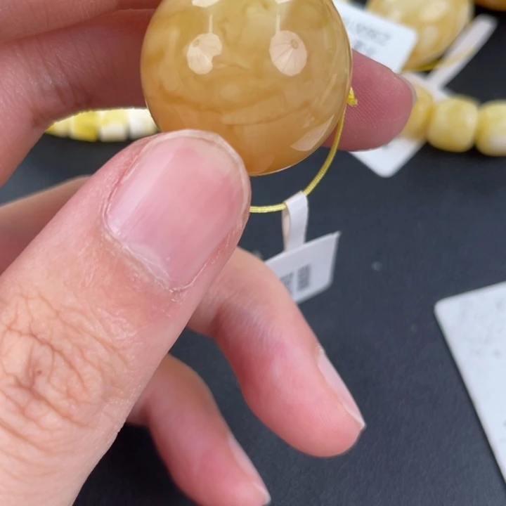 琥珀裸石未镶嵌天然9