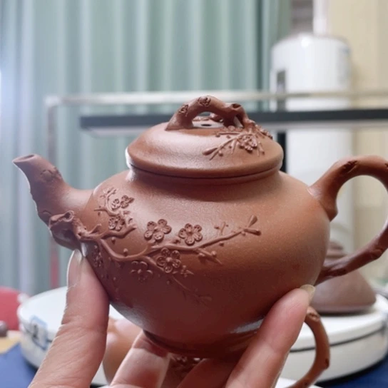 紫砂茶杯降波报春壶