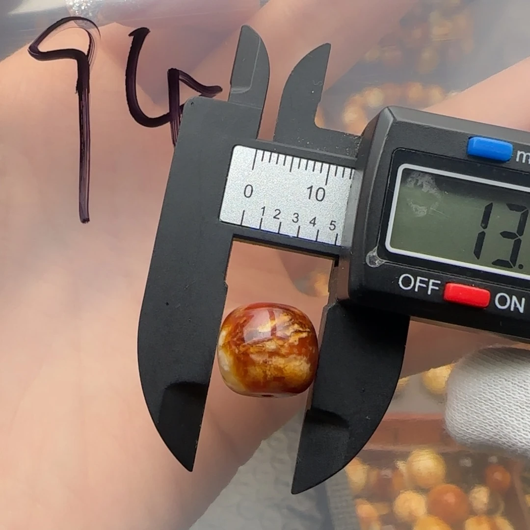 琥珀裸石未镶嵌琥珀蜜蜡