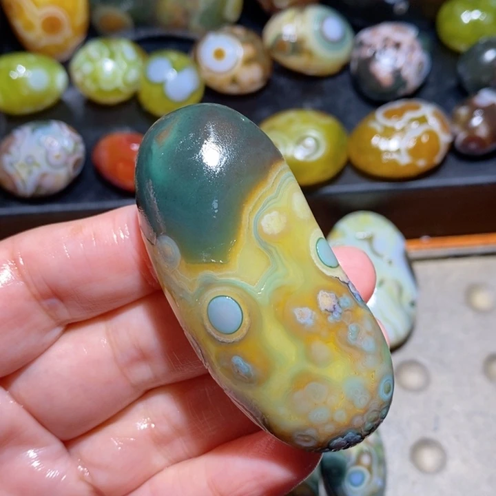 未镶嵌玛瑙/玉髓珠宝半成品47