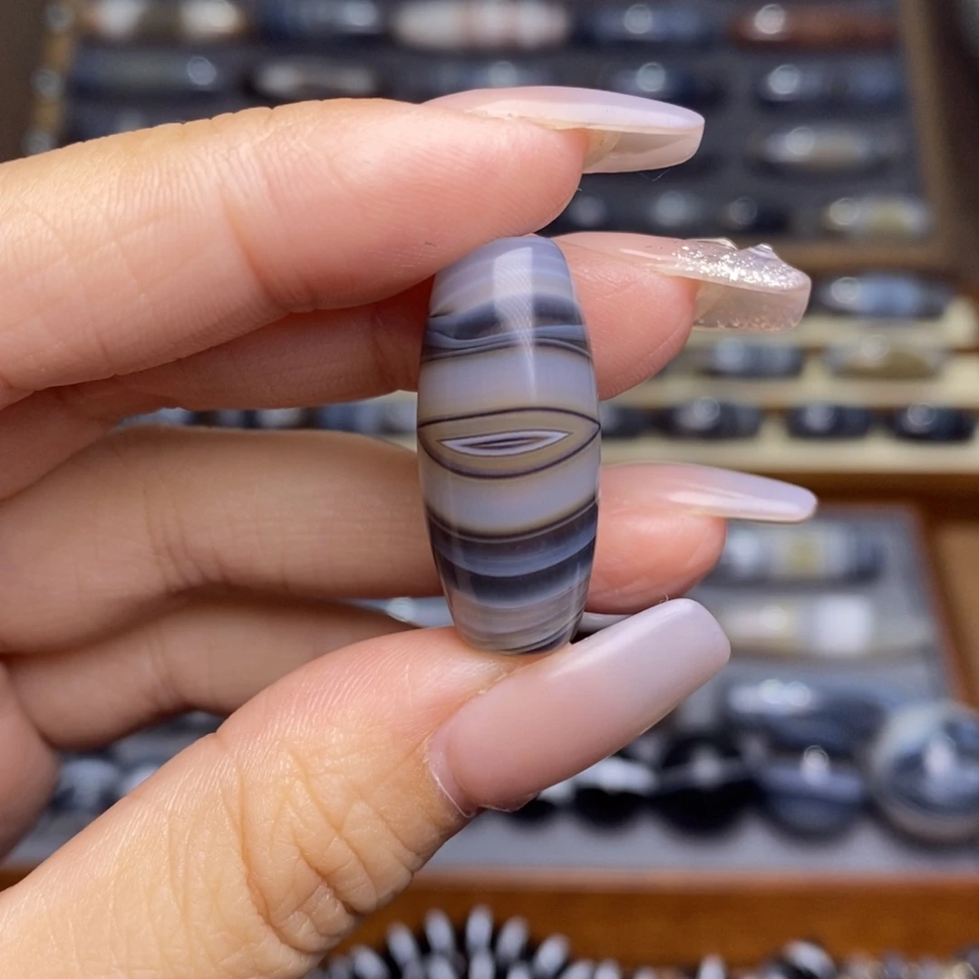 玛瑙/玉髓未镶嵌珠宝半成品