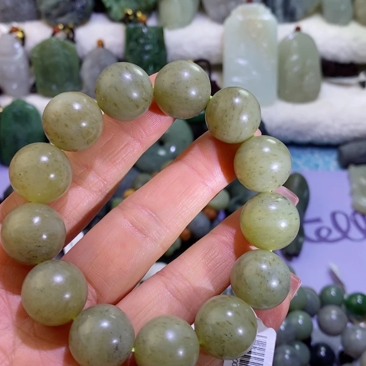 和田玉边角料未镶嵌