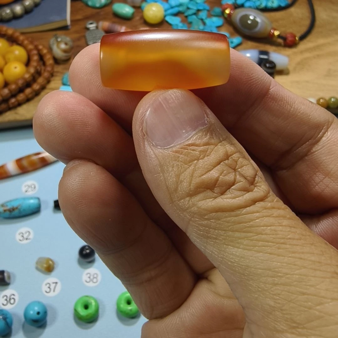 玛瑙/玉髓未镶嵌天然原矿玛瑙