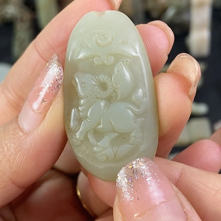 和田玉（糖玉）挂件未镶嵌