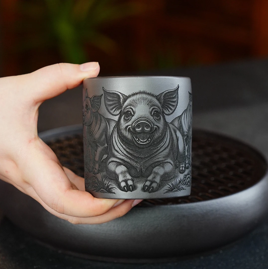 042紫砂原矿石黄泥料全手工刻绘生肖猪品茗直筒主人杯茶具茶杯