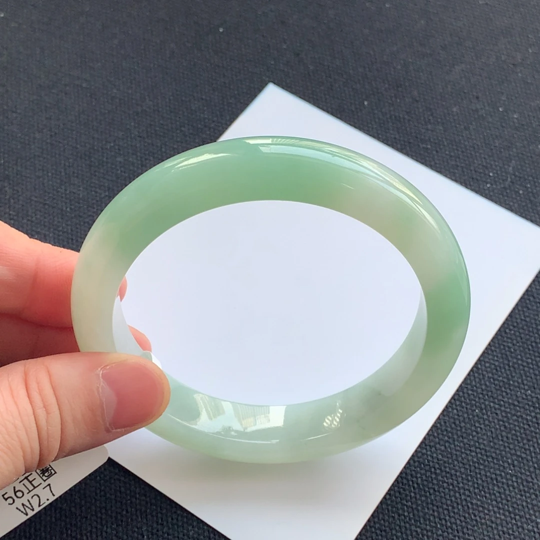 翡翠未镶嵌手镯31号