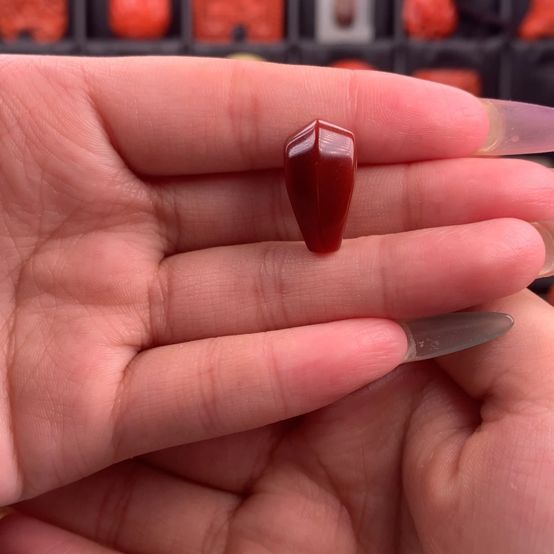 南红玛瑙鲨鱼背三通10+未镶嵌慢*愚