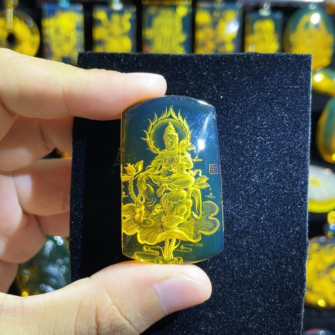 琥珀颈饰未镶嵌蓝珀普贤菩萨阴雕吊坠