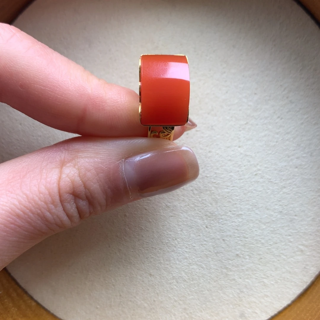 南红玛瑙18K金镶嵌保山天然原矿南红戒指