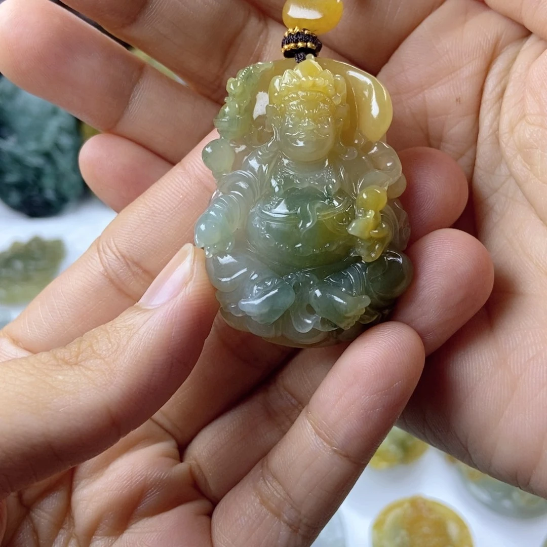 定制翡翠未镶嵌熊*玖定制翡翠未镶嵌