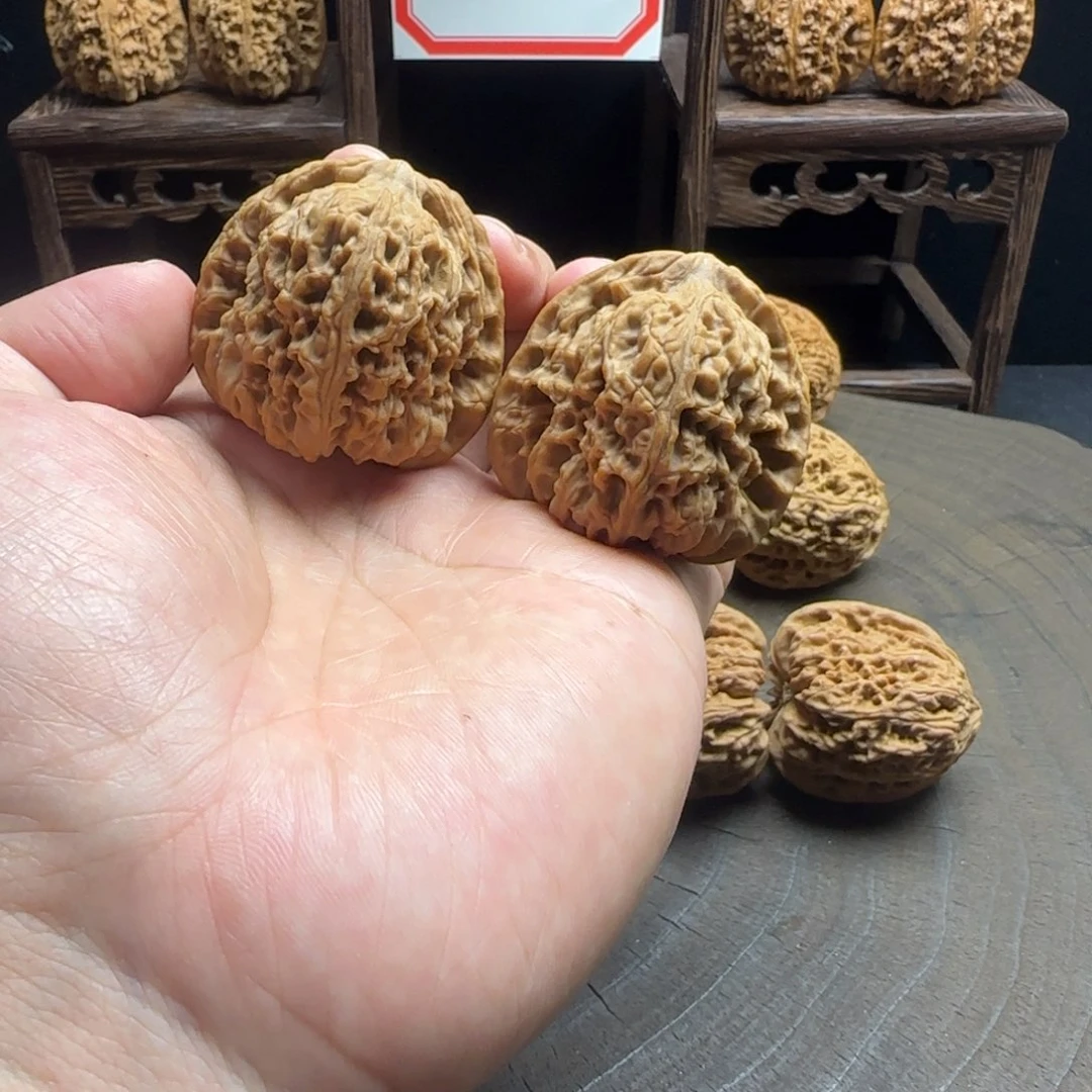 吊坠文玩核桃44奥迪三角