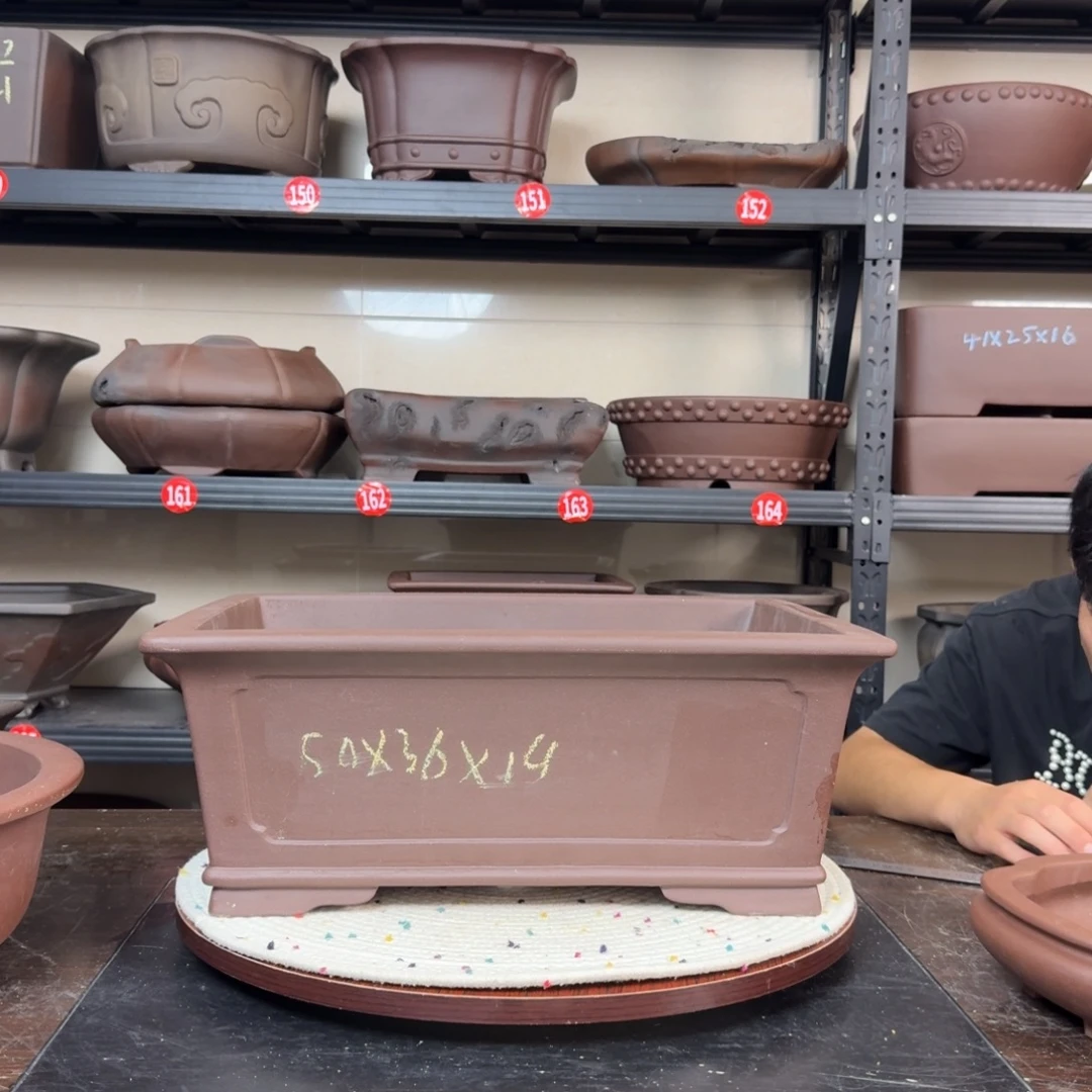 紫砂花盆呜呜呜呜