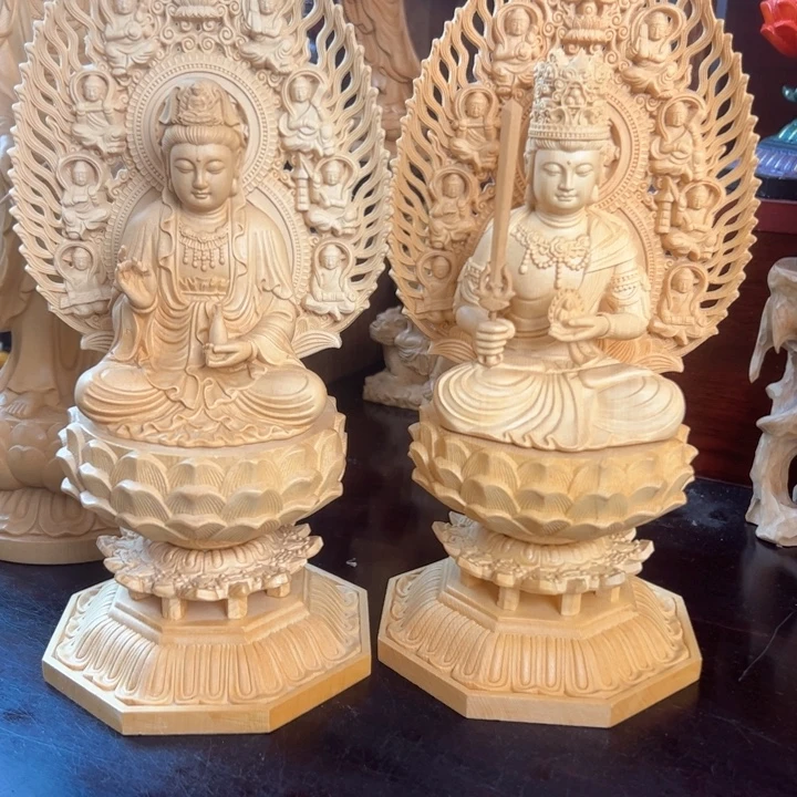 爱***文桧木虚空藏和大势至木雕工艺品