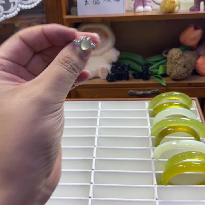 蛇纹石玉未镶嵌手镯322