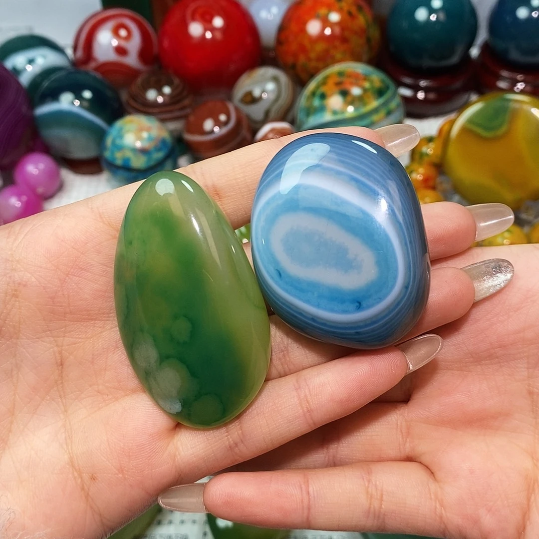 用***9玛瑙/玉髓未镶嵌珠宝奇石