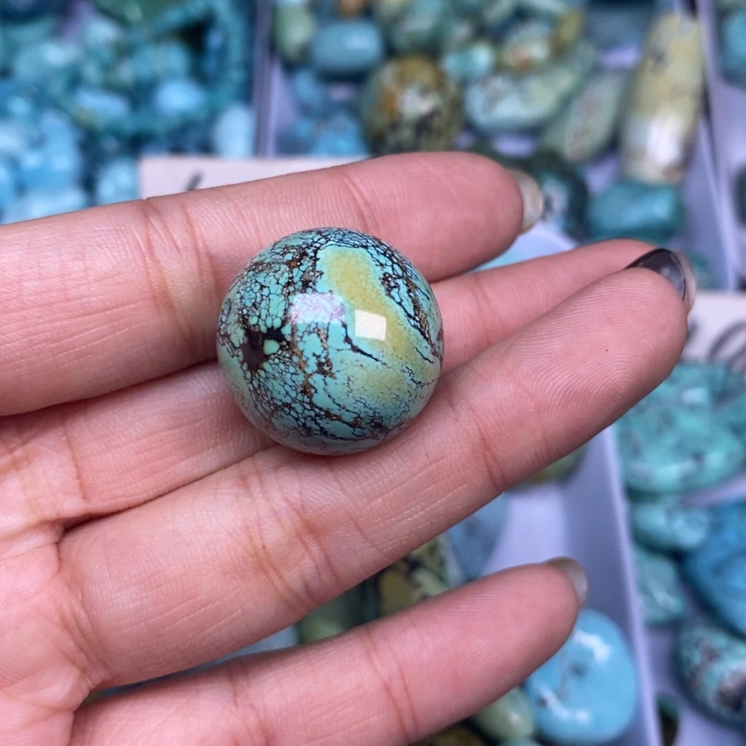 绿松石未镶嵌挂件