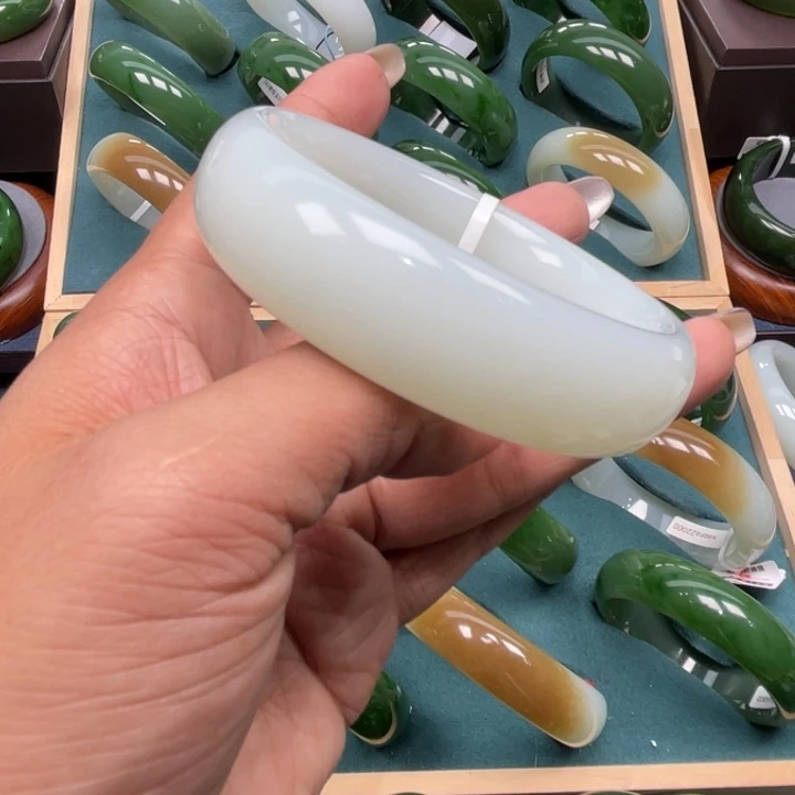 和田玉未镶嵌手镯61圈口可带