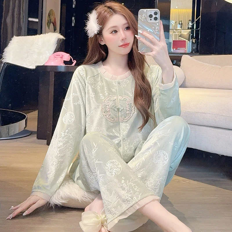 国风竹绿色新中式设计感秋冬季纹理金丝绒长袖睡衣女士套装家居服