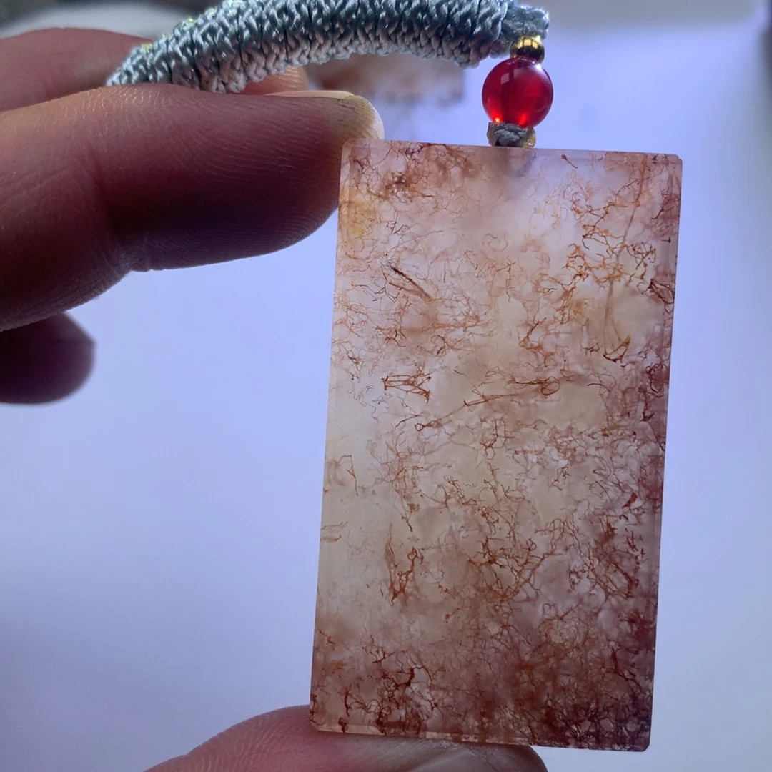 玛瑙/玉髓颈饰未镶嵌。*