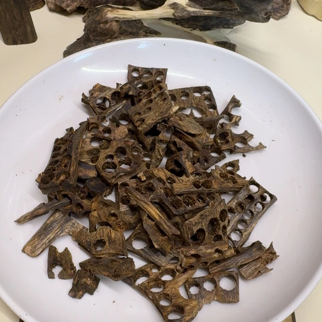 沉香碎屑沉香紫罗兰高油车珠料51克