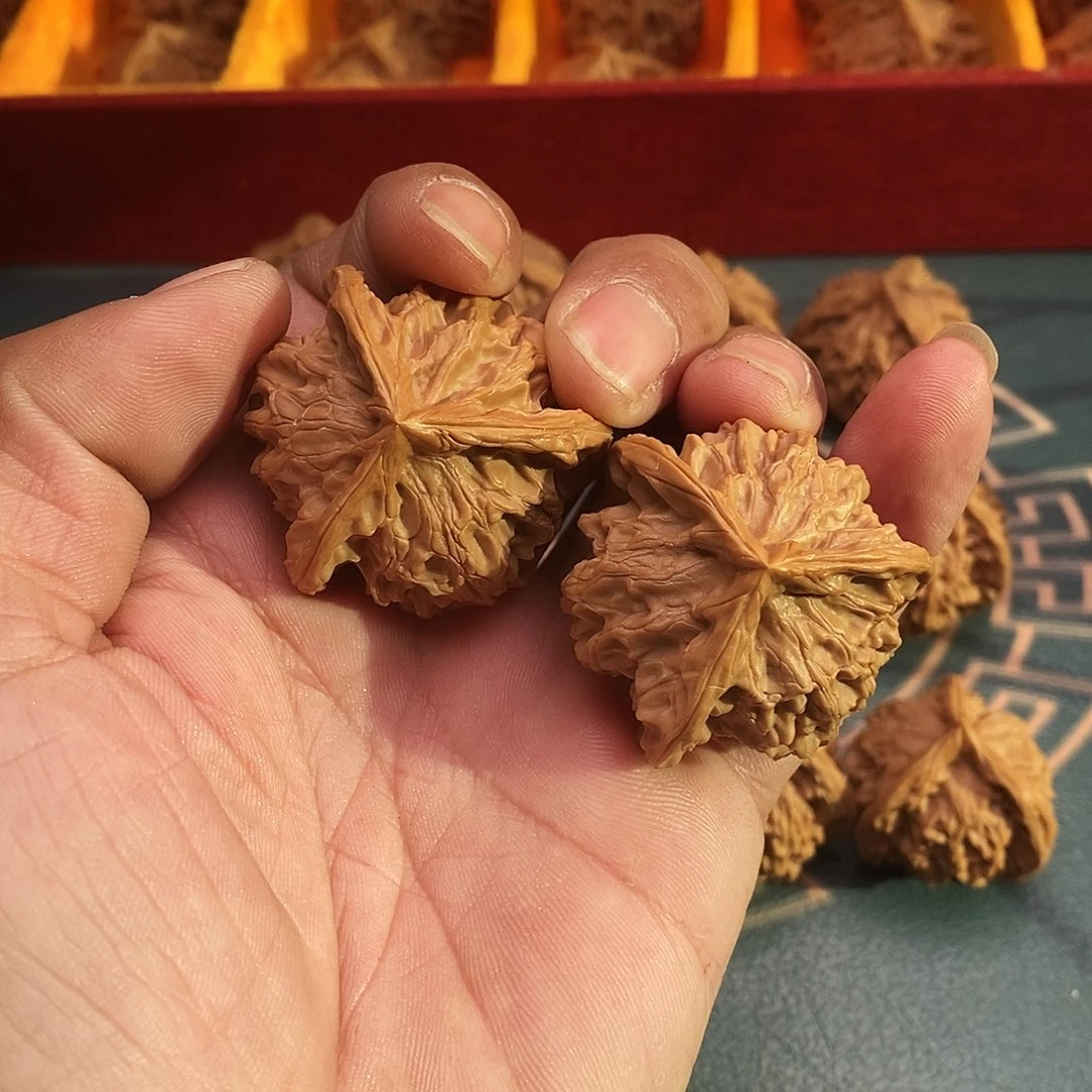 文玩核桃吊坠一图一物