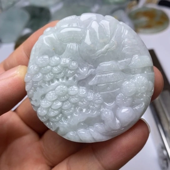 翡翠未镶嵌颈饰翡翠