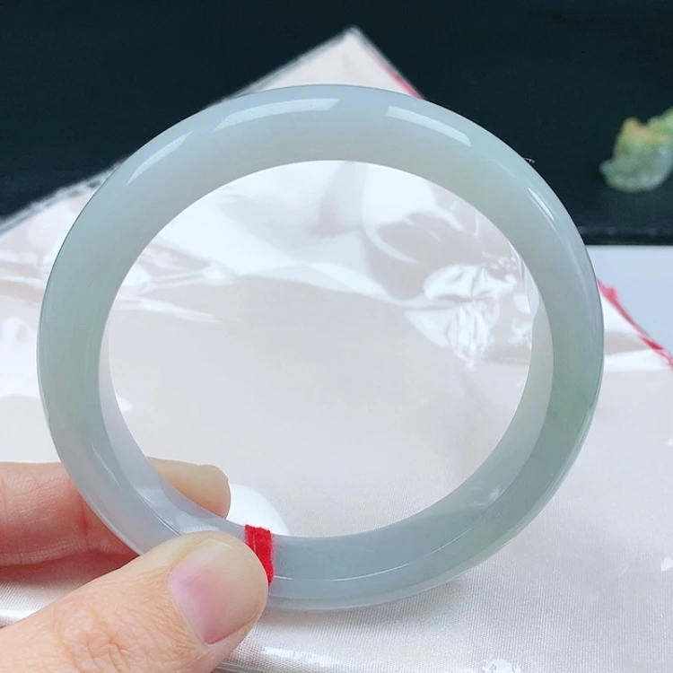 【闪购商品】翡翠手镯未镶嵌乐**静天然翡翠手镯