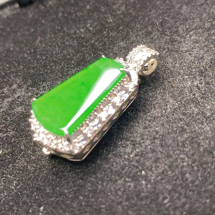 【闪购商品】翡翠未镶嵌颈饰翡翠