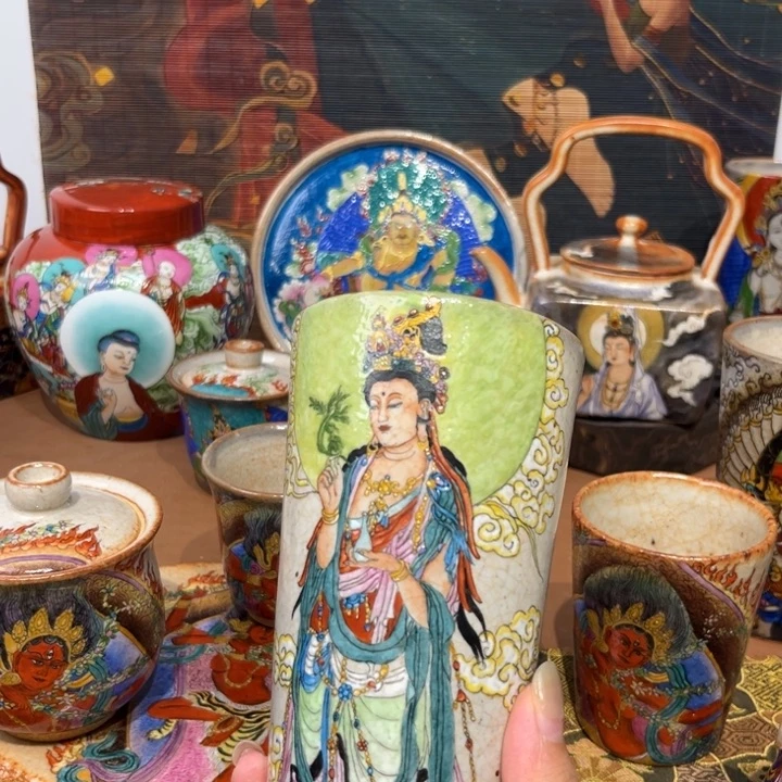 手工手绘南海观世音茶杯