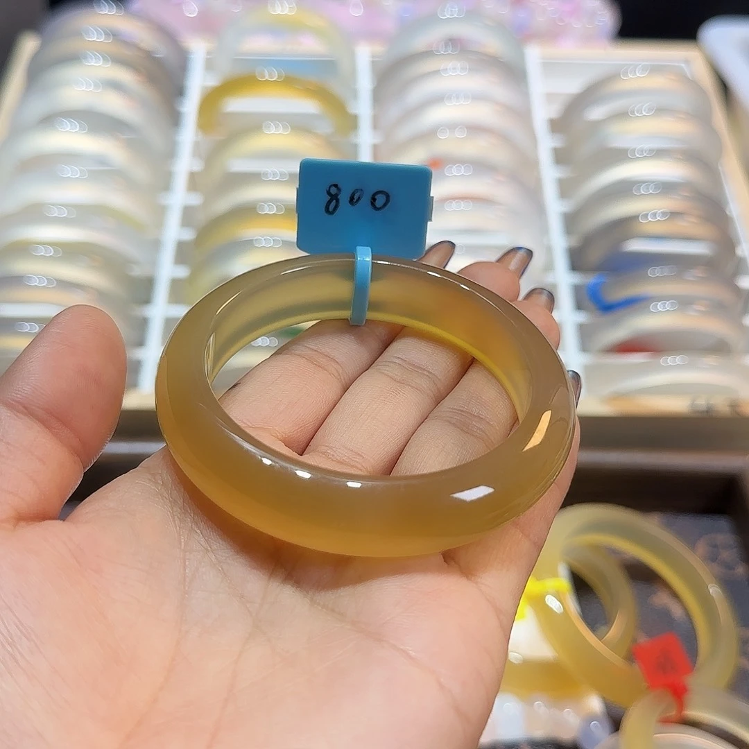 玛瑙/玉髓手镯未镶嵌小**姐