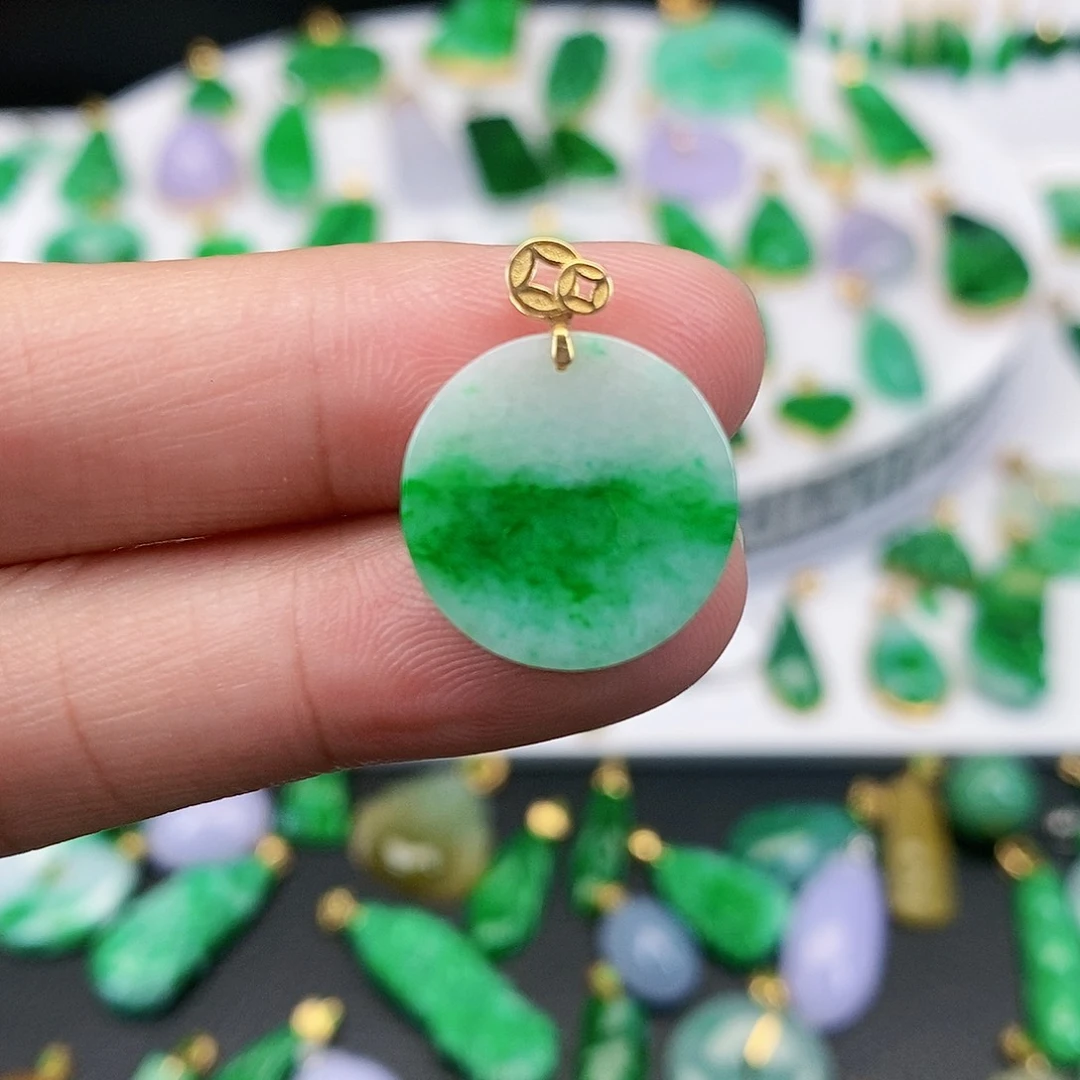 翡翠吊坠(不含链)18K金镶嵌无事牌
