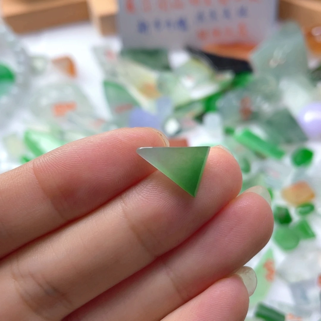 定制翡翠未镶嵌天然缅甸翡翠