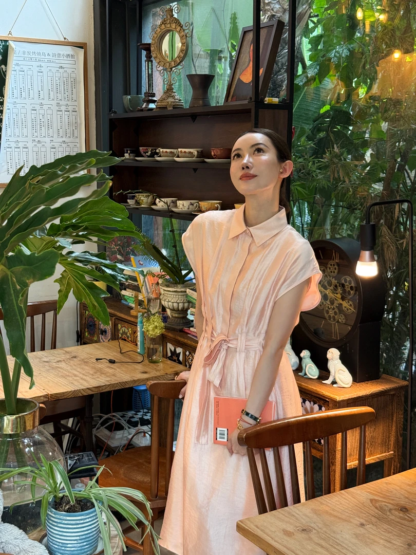 Haut yoli "巴黎左岸" 法式翻领收腰连衣裙  241