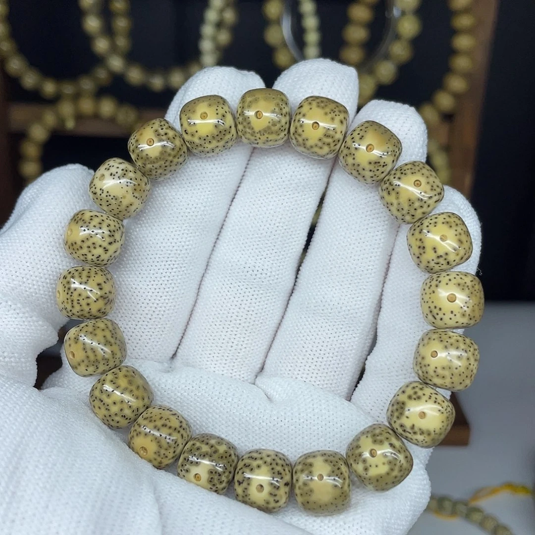 吊坠星月菩提12-11，月朗星稀