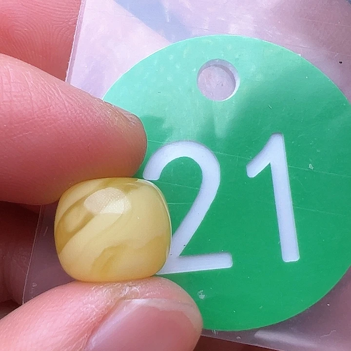 蜜蜡裸石未镶嵌军*11.9m m