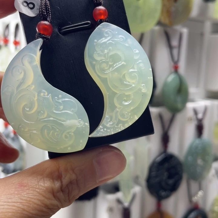 蛇纹石玉合金颈饰龍****1