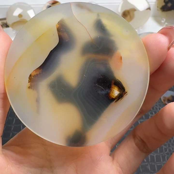 玛瑙/玉髓未镶嵌珠宝奇石