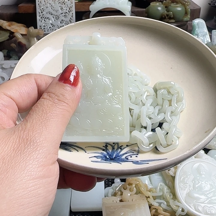 安***然瓷片新号开播挂件一个