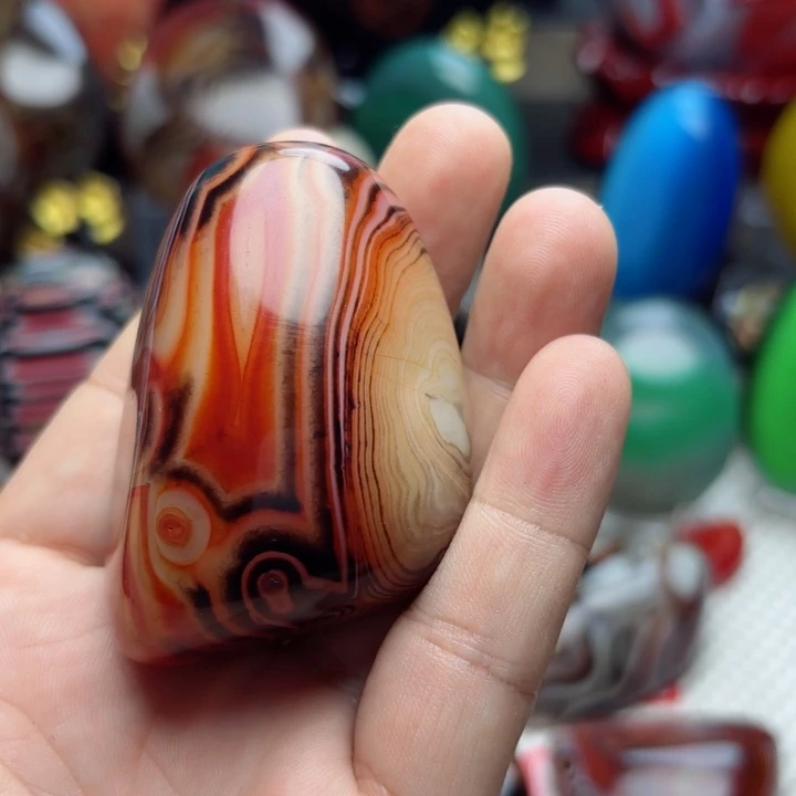科***新玛瑙/玉髓未镶嵌珠宝半成品