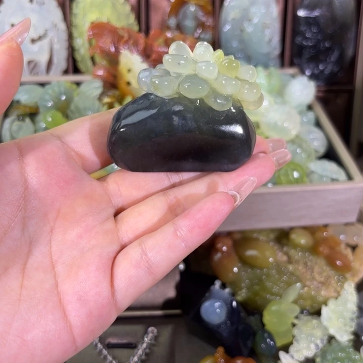 蛇纹石玉合金颈饰