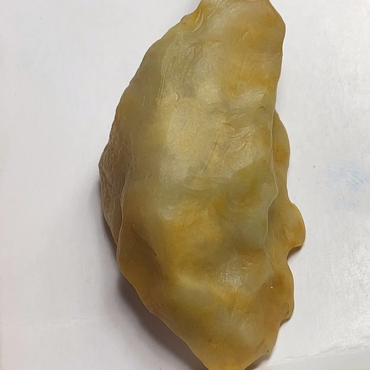 翡翠未镶嵌颈饰没抛光手把件