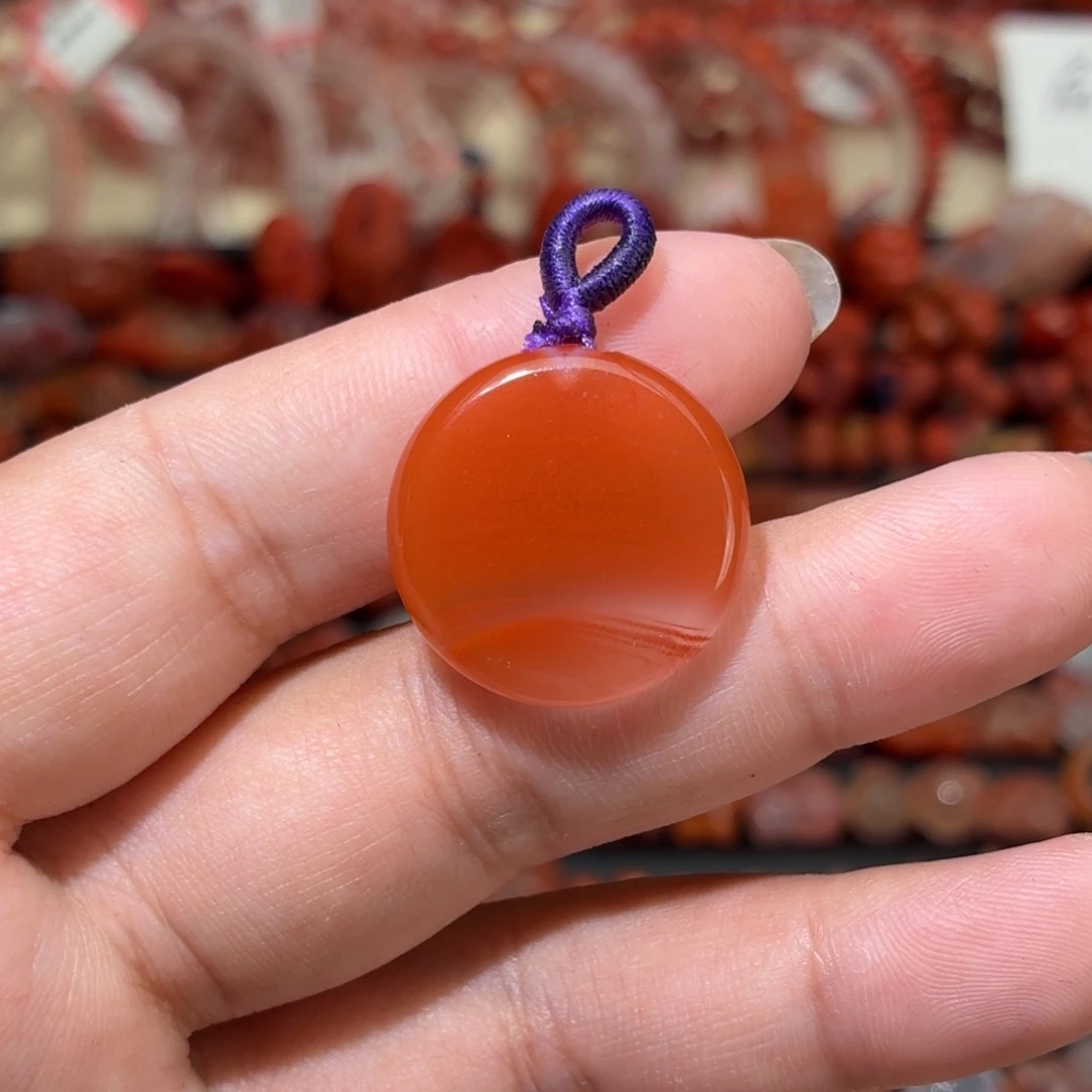 南红玛瑙未镶嵌颈饰圆牌吊坠