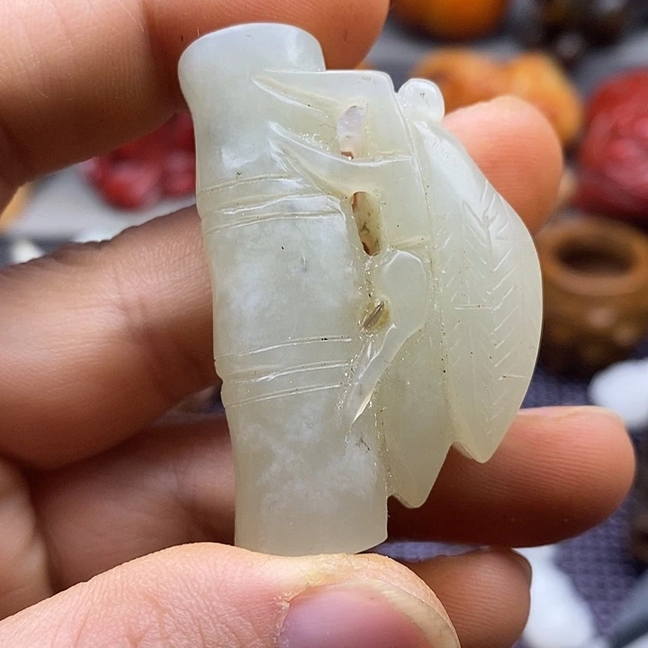 未镶嵌蛇纹石玉颈饰
