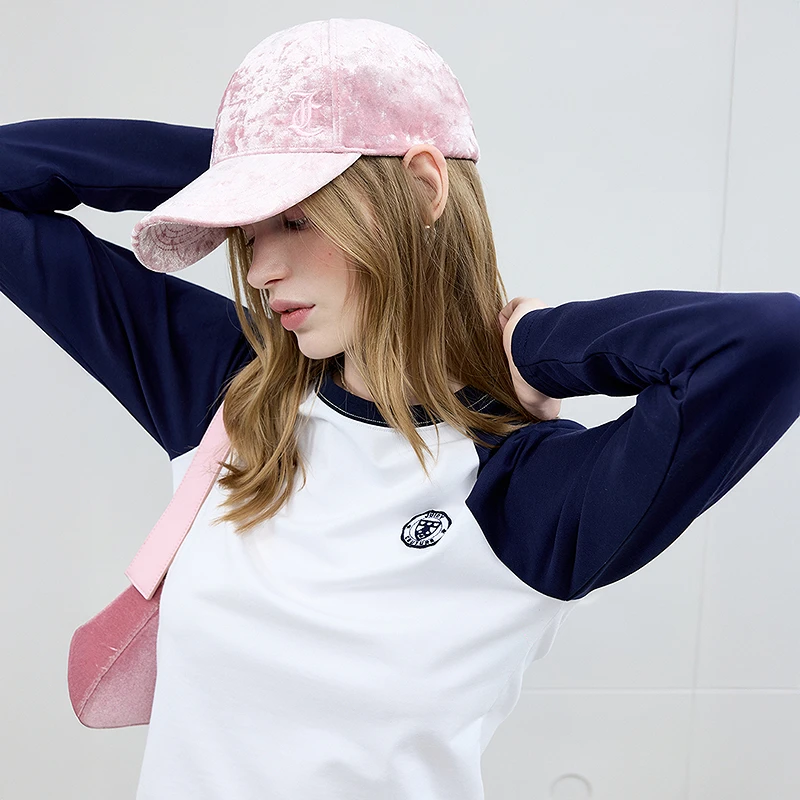 Juicy Couture橘滋2025年秋新款丝绒软顶棒球帽女